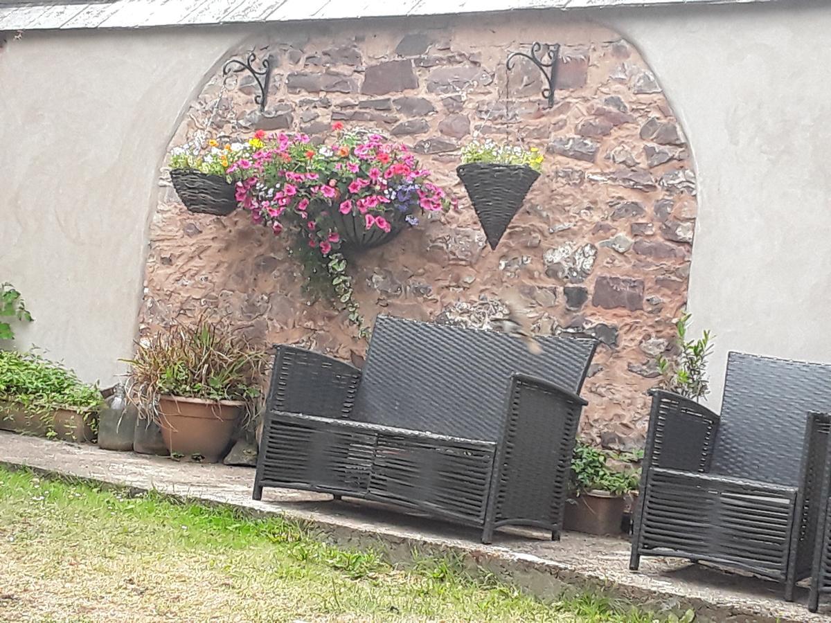 Witheridge The Mitre Inn מראה חיצוני תמונה